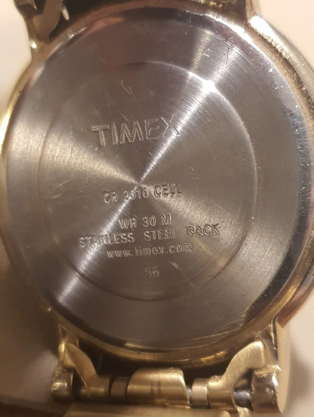 10/$20 Timex Indiglo Goltone/White Easy Reader Men's Watch w/Day-Date